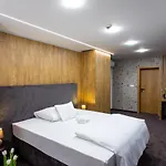 Hotel Novy Kastiel - Self Check-in 3*