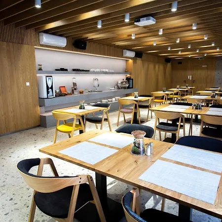 Hotel Novy Kastiel - Self Check-in 3*