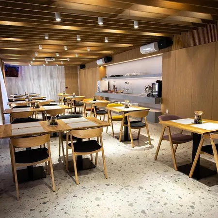 Hotel Novy Kastiel - Self Check-in 3*