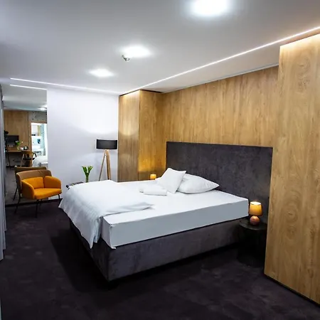 Novy Kastiel - Self Check-in Hotel 3*