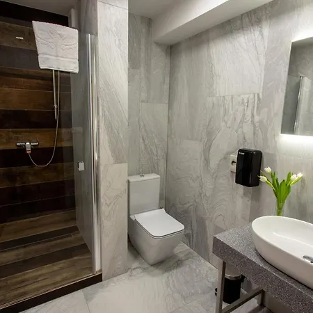 Hotel Novy Kastiel - Self Check-in Topoľčany