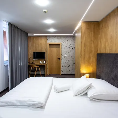 Hotel Novy Kastiel - Self Check-in 3*