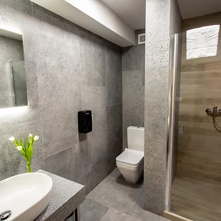 Novy Kastiel - Self Check-in