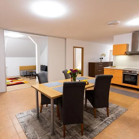 Novy Kastiel - Self Check-in