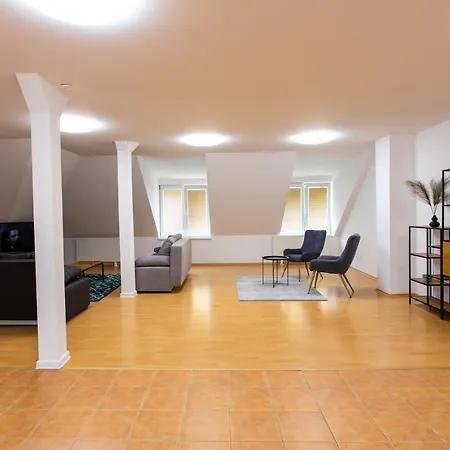 Novy Kastiel - Self Check-in Hotel Topolcany