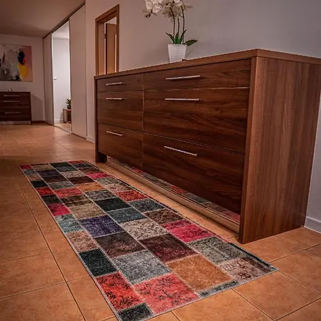 Novy Kastiel - Self Check-in 3* Topolcany