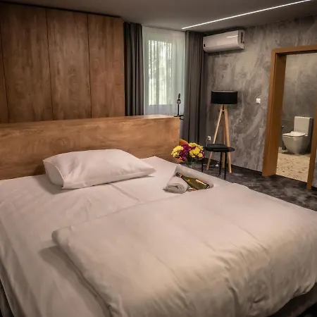 Hotel Novy Kastiel - Self Check-in 3*