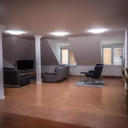 Novy Kastiel - Self Check-in Hotel 3*