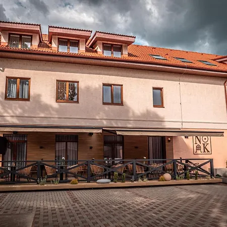 Novy Kastiel - Self Check-in 3*