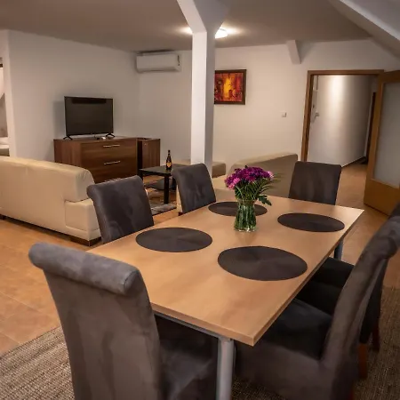 Novy Kastiel - Self Check-in Hotel 3*