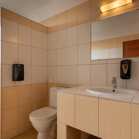 Hotel Novy Kastiel - Self Check-in Topoľčany