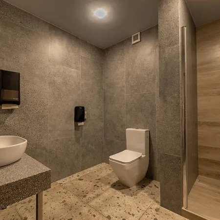 Novy Kastiel - Self Check-in Hotel 3*