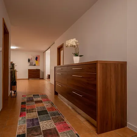 Novy Kastiel - Self Check-in Topoľčany